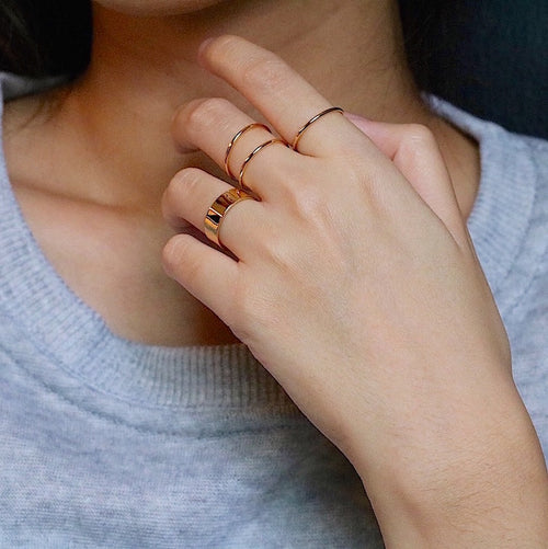 Skinny Stacking Ring Gold