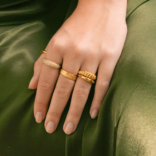 Croissant Dome Ring Gold