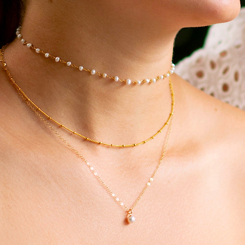 Minimal Pearl Necklace